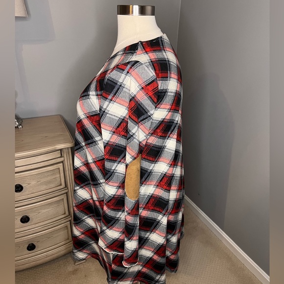 Umgee Boutique Bell Sleeve Dress Size 1XL - Picture 2 of 5